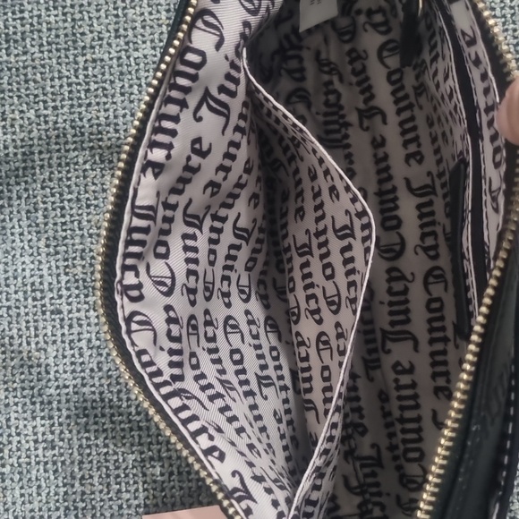 JUICY COUTURE Not Your Babe Shoulder Bag in Liquorice - Picture 13 of 15